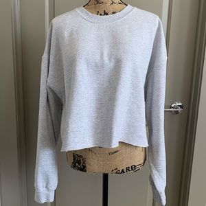 PRETTYLITTLETHING Gray Crop Sweatshirt